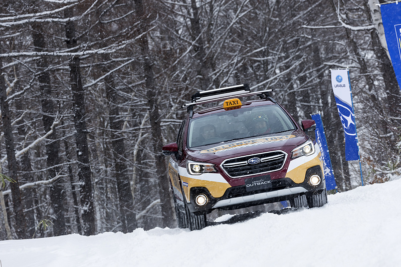 激しい走りで乗車した人たちを楽しませた