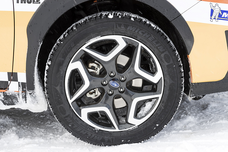 ミシュランのスタッドレスタイヤ「X-ICE XI3」を装着