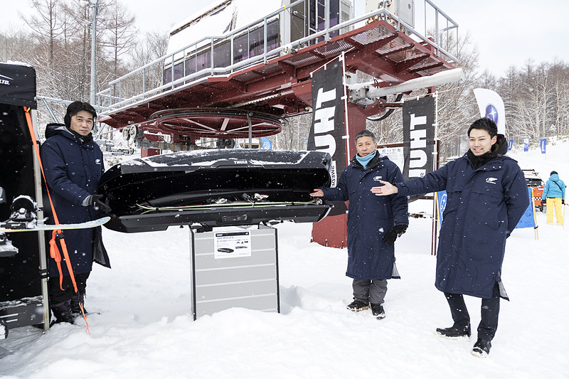 THULEブースではルーフボックスをイチオシ