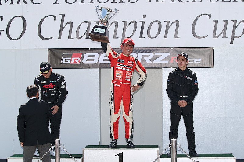 橋本洋平氏はスポーツランドSUGOで行なわれた第8戦で優勝。2017年シーズンをクラブマンシリーズ4位で終えている