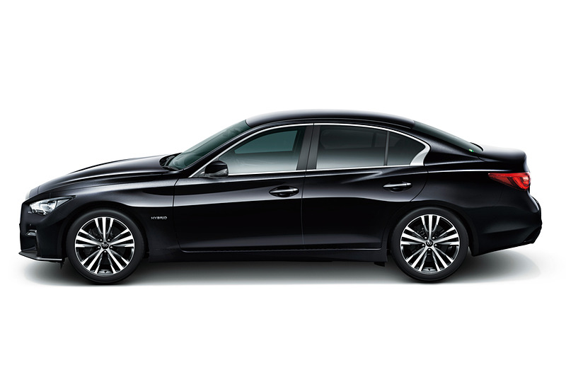 新設定したインペリアルアンバー（左上）など全9色をボディカラーに設定