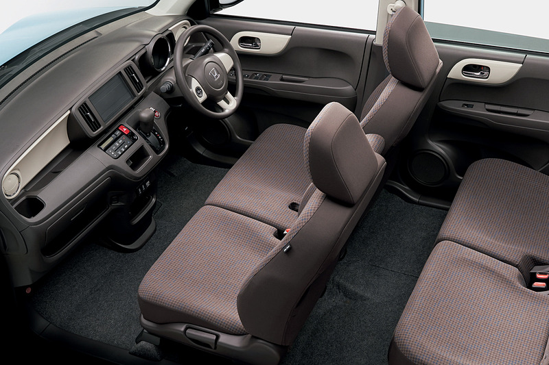 シンプルながら機能性を備え、インテリアの使いやすさにこだわったStandard