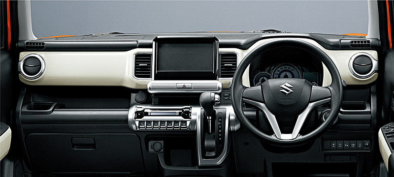 HYBRID MXのインテリア