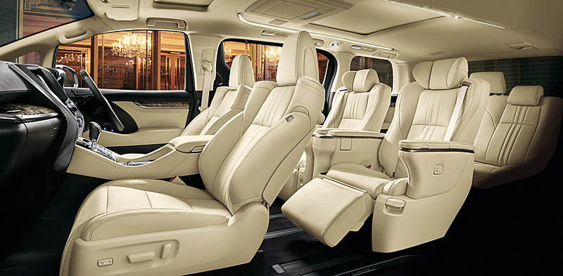 アルファード HYBRID Executive Lounge＜オプション装着車＞（内装色：フラクセン）のインテリアイメージ