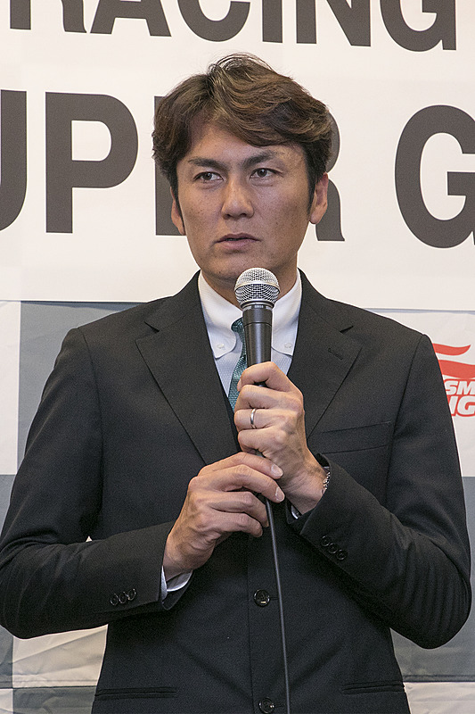 ドライバーの谷口信輝選手。入賞するだけでなく、優勝にこだわったレースをしていきたいと語った。