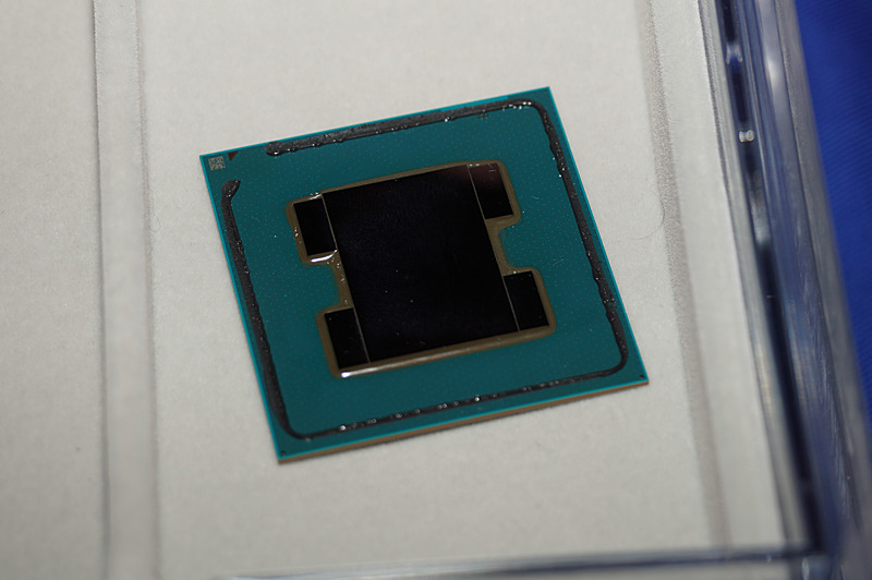 Intelが提供するAltera FPGA