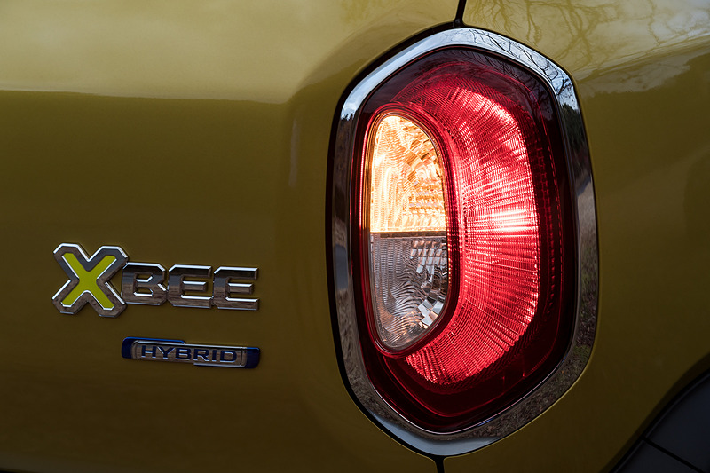 リアコンビランプの点灯パターン