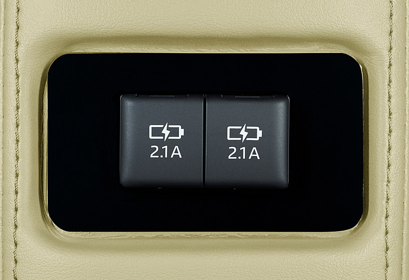 リアコンソール