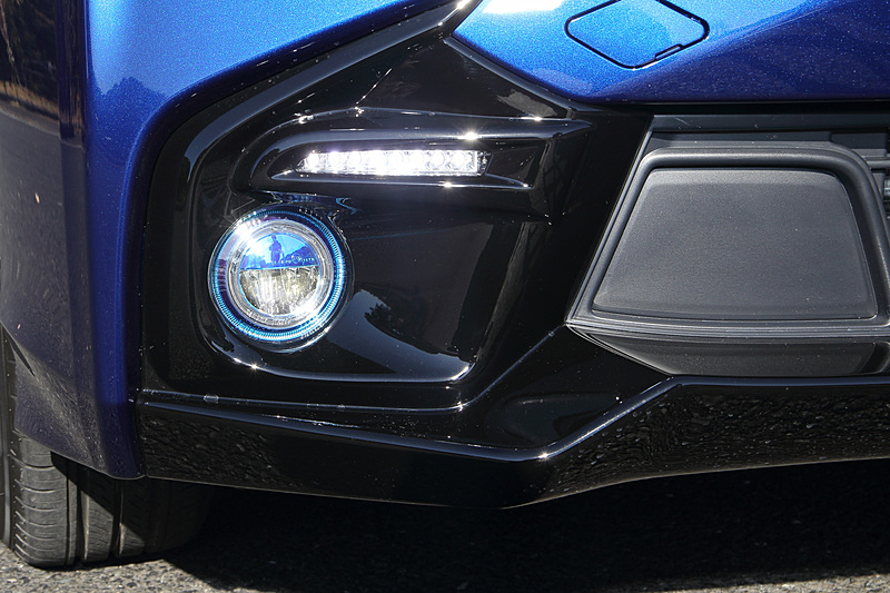 LEDフォグライトは専用品