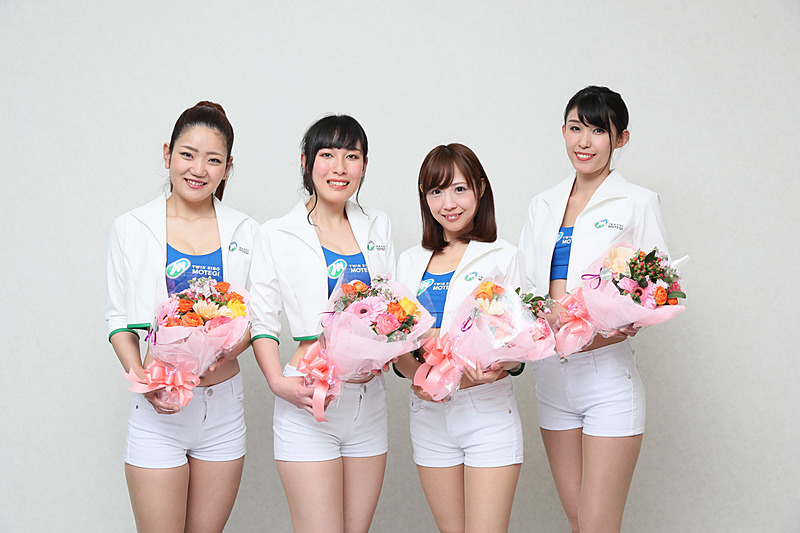 写真左から、三春和香奈さん、仲村瑠奈さん、朝日奈しおりさん、西木野花恋さん