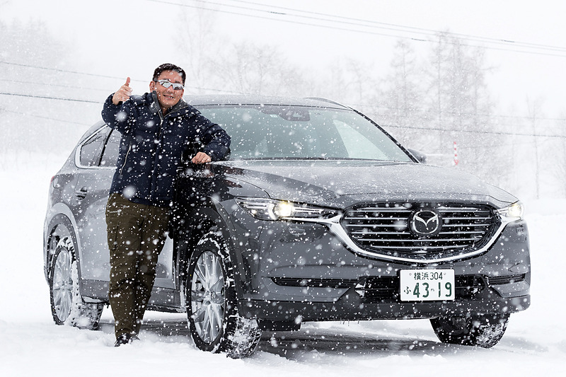 雪が降りしきる北海道剣淵町の一般道で新型SUV「CX-8」を試乗。雪降り過ぎ