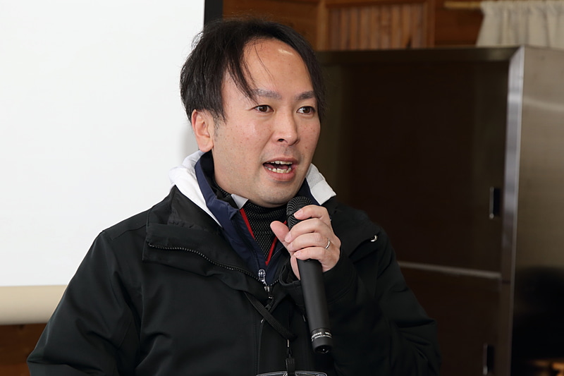 森岡史雄（もりおか ふみお）氏。2011年 ドイツ ポロワンメイクレース スポット参戦、自動車メーカー テストドライバー、自動車メーカー CM撮影ドライバー、自動車メーカー主催イベントインストラクター