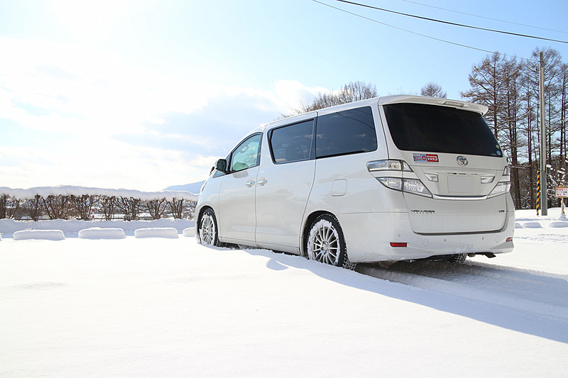 待ちに待った雪道ドライブシーズン、待ちに待ったブリヂストンの新スタッドレスタイヤ「BLIZZAK（ブリザック）VRX2」が登場！