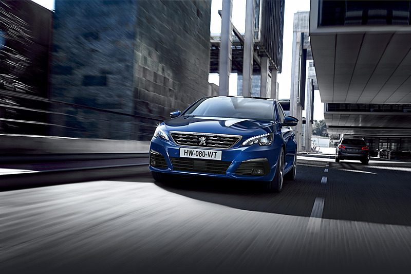 「308」の装備内容を高めた「308 Allure Special Edition」