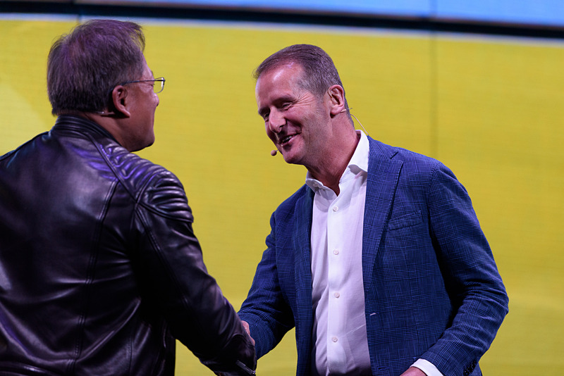 フォルクスワーゲンのCEO、ヘルベルト・ディース博士（Dr.Herbert Diess）が登壇