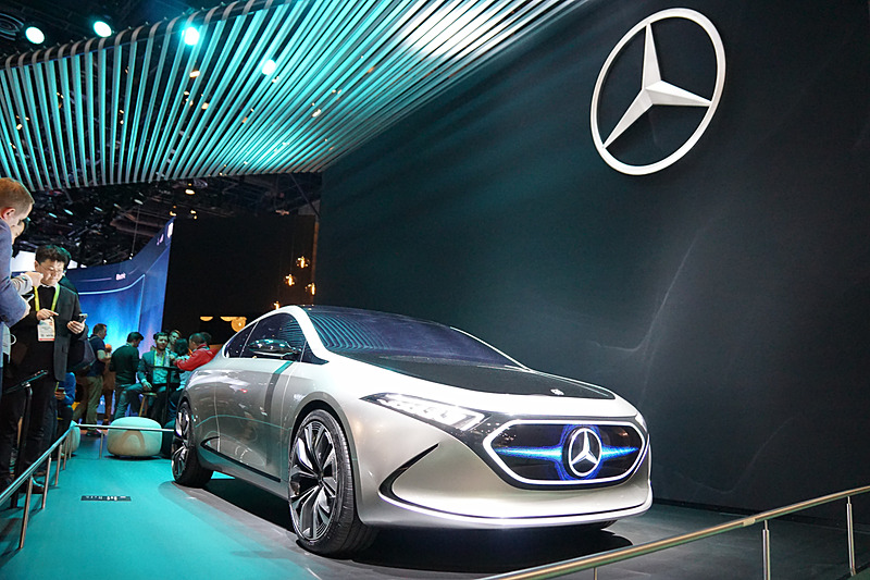 メルセデス・ベンツブース