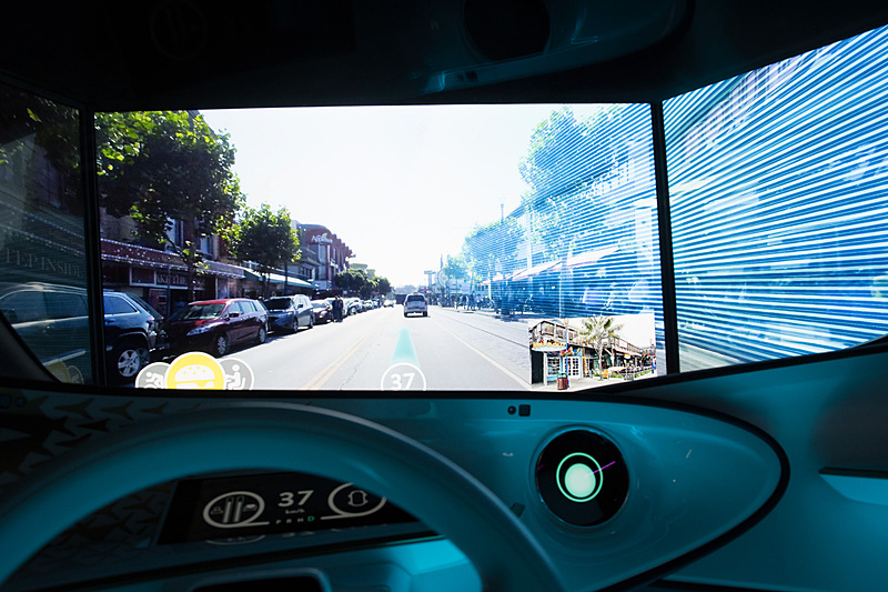 自然言語認識でコマンドをやり取りできる