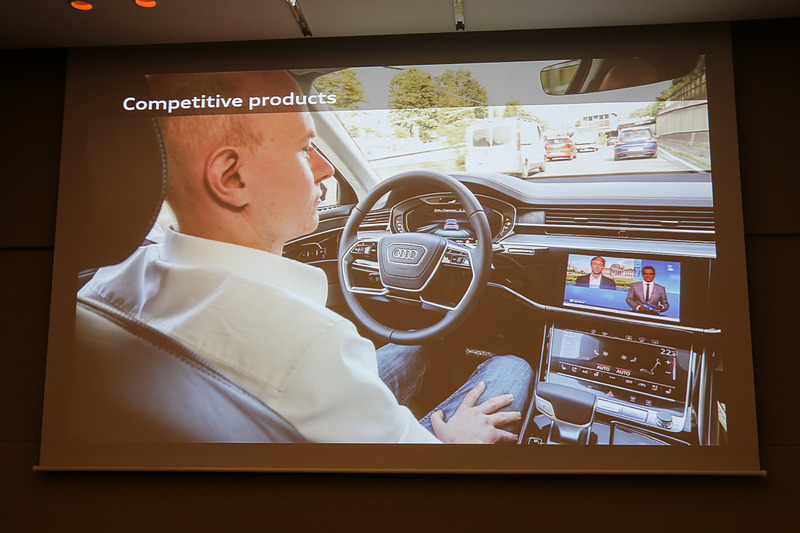 A8はレベル3自動運転「トラフィックジャムパイロット」を世界初採用。ただし、日本国内では法整備などの進捗次第となる