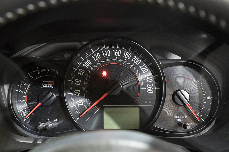 150台限定での販売となる「ヴィッツGRMN」