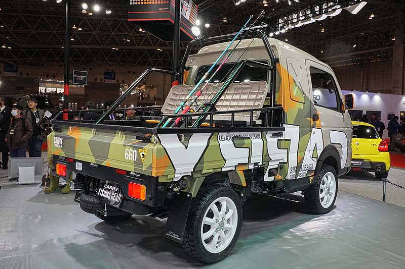 釣りを楽しむことをテーマにした「キャリイ フィッシングギア」（参考出品車）