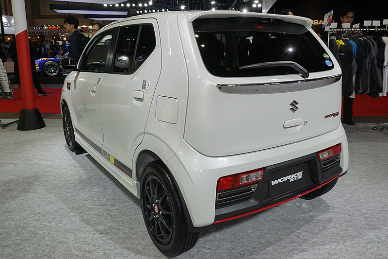 「アルトワークス」は5速MT