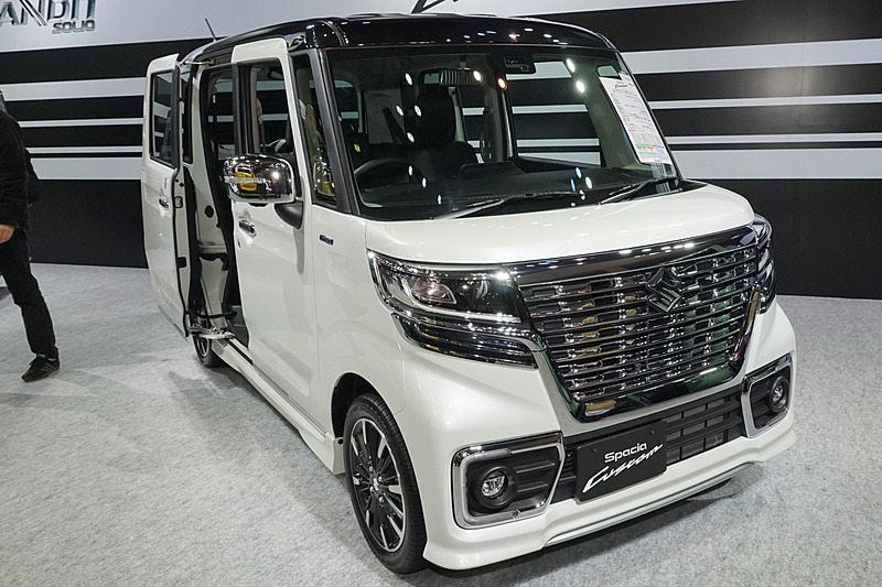 「スペーシア カスタム」