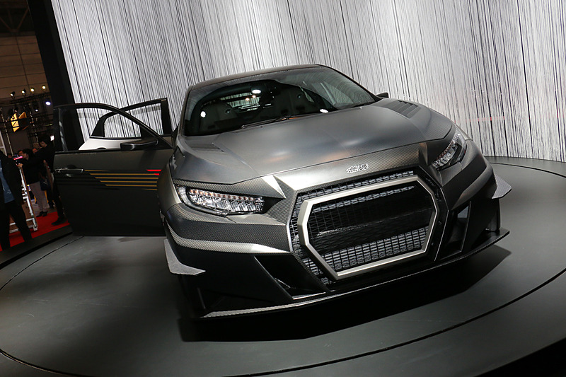 ボディサイズは4539×1875×1415mm（全長×全幅×全高）。ホイールベースは2700mm