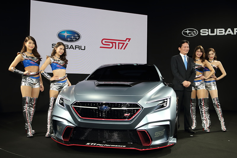 今シーズンのBREEZEのメンバーも登場したプレスカンファレンス