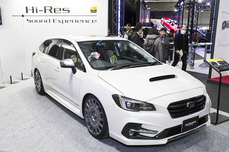 スバル「レヴォーグ」のデモカー