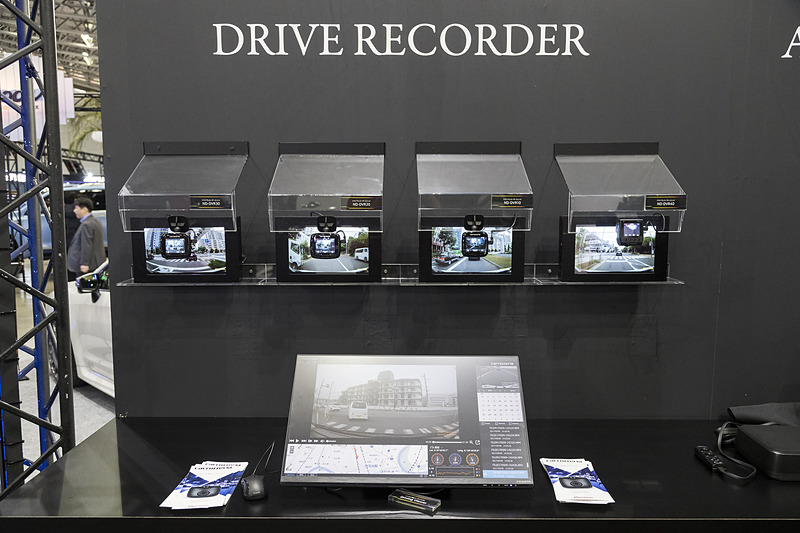 人気のドライブレコーダーコーナー