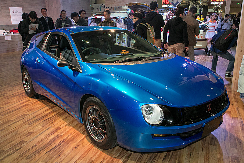 初代ホンダZをヒントに作った「Re：Z（アールイーゼット）」。ベースはCR-ZでヘッドライトはN-ONE用。リアコンビネーションランプはモビリオ スパイク用