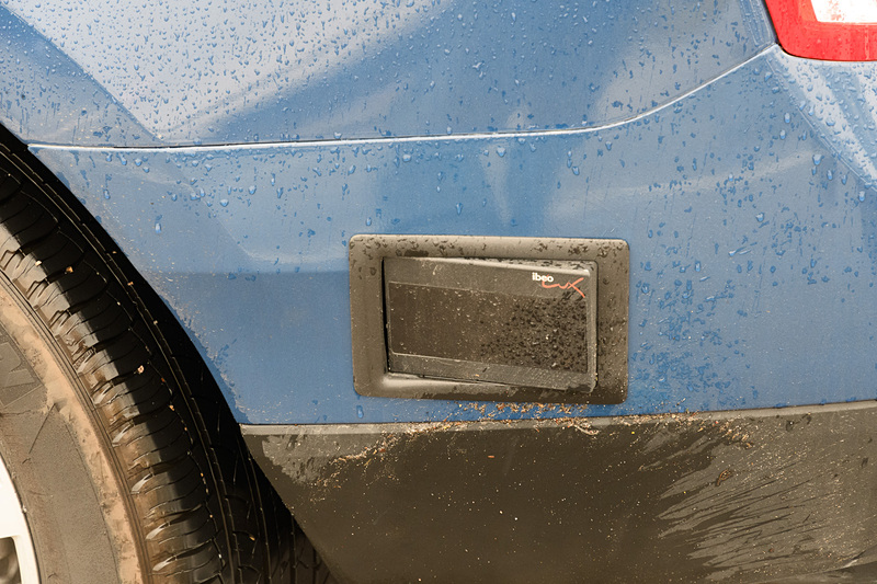 試乗時は珍しく雨。LiDARも汚れており、将来的にはワイパーやウォッシャーなどのクリーニングソリューションも必要になってくるだろう。とくに日本では必須の機能なのかなと思う