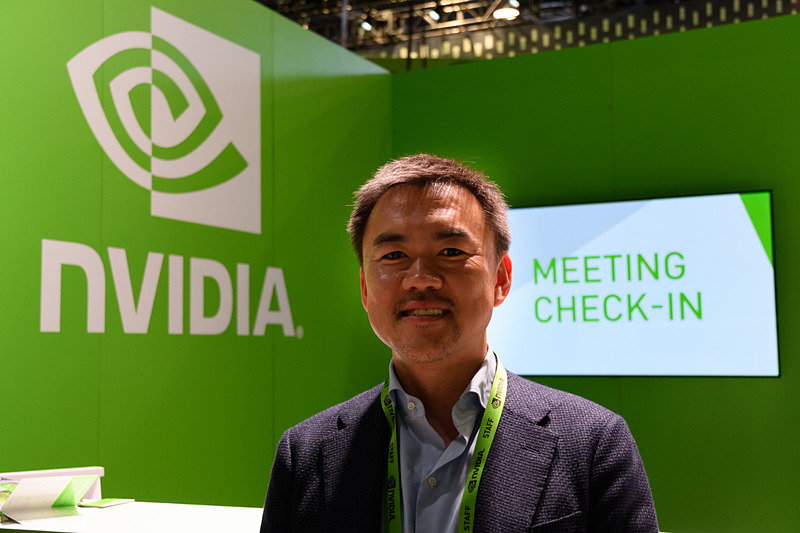 エヌビディア合同会社 オートモーティブビジネス事業部 事業部長 浜田勝氏。2018年のCESにおけるブース出展のポイントを聞いた