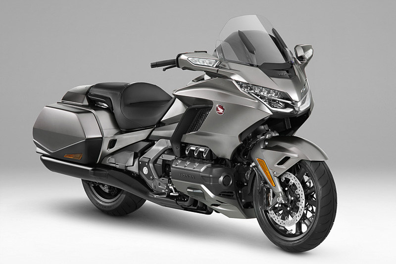 「ゴールドウイング」が17年ぶりにフルモデルチェンジ