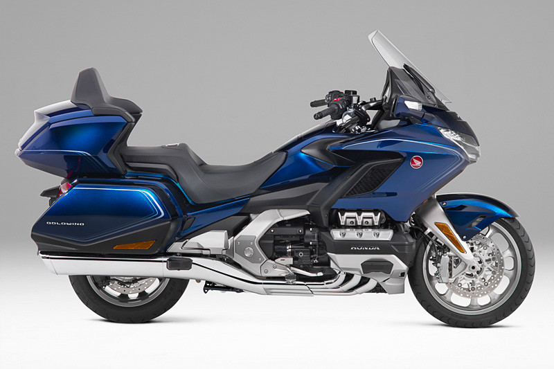 パール ホークスアイ ブルーのゴールドウイング ツアー