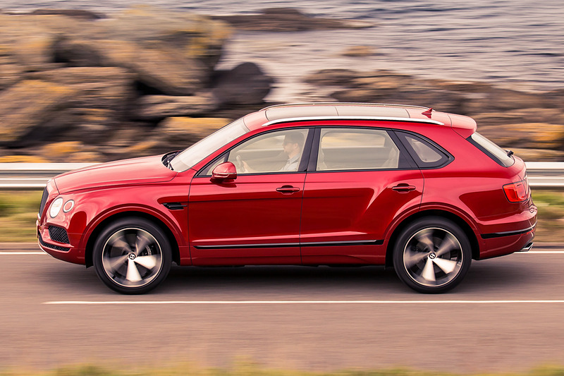 ベンテイガ V8の走行イメージ