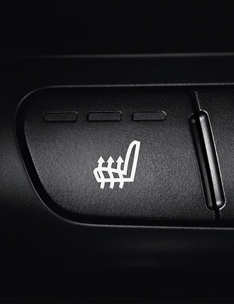 運転席と助手席にシート・ヒーターを採用