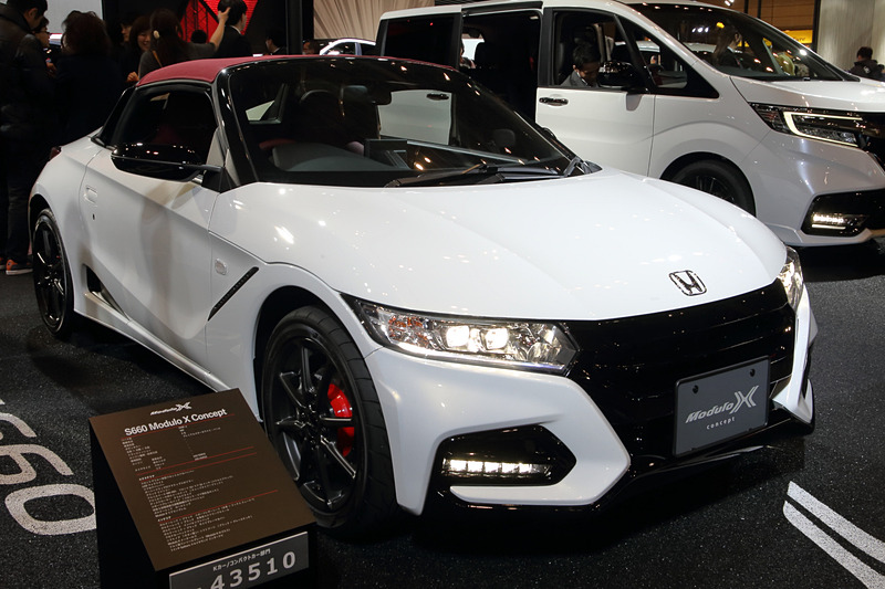 オートサロンの会場でお披露目になったS660 Modulo X Concept。このクルマは来場者の投票によるカスタムカーグランプリの「Kカー・コンパクトカー部門」で優秀賞を受賞した