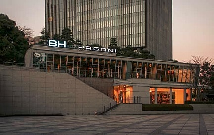 1月14日にオープンした正規ディーラー「パガーニ・東京ショールーム」