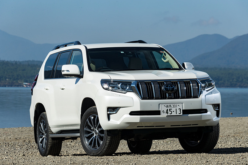 ランドクルーザープラド TZ-G。ボディカラーは「ホワイトパールクリスタルシャイン」（3万2400円高）