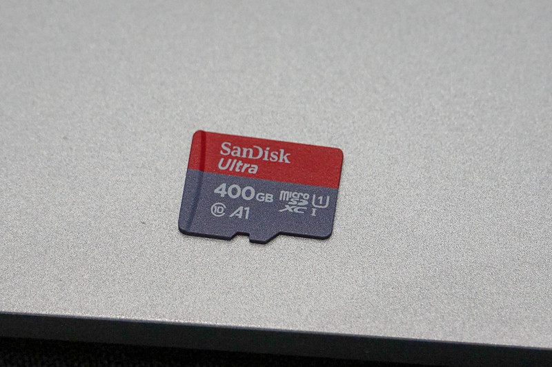 SanDiskブランドのmicroSDカードでは、400GBモデルが2017年8月に発表された