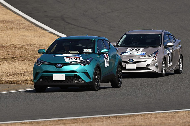 レースではコース内で競う「速さ」だけではなく、エコラン具合を示す「燃費」もポイント化して総合成績が決定される