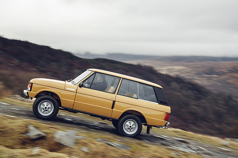 1978年式の「レンジローバー」を完全レストアした「RANGE ROVER REBORN」（参考画像）