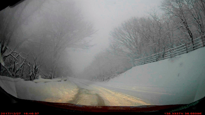 須坂から菅平高原を経由して上田に抜ける山道のドラレコ映像の静止画キャプチャ