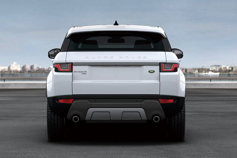 ボディカラーはナルヴィックブラック（40台）とフジホワイト（60台）の2色を用意。エクステリアでは18インチの5スプリットスポークアロイホイールを特別装備する