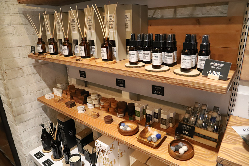種類が豊富に取りそろえられたアロマは、オーストラリアの調香師に香りを作ってもらったという