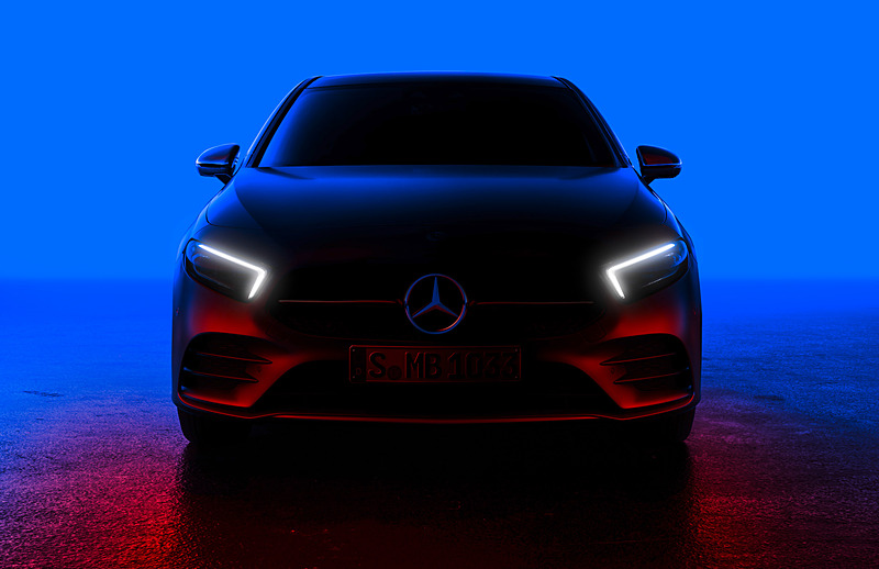 2月2日に新型「Aクラス」を世界初公開