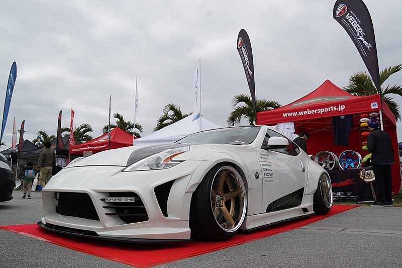 チューニングカーやドリフト車両の展示