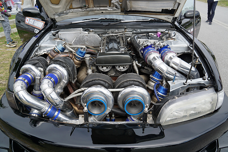 チューニングカーやドリフト車両の展示