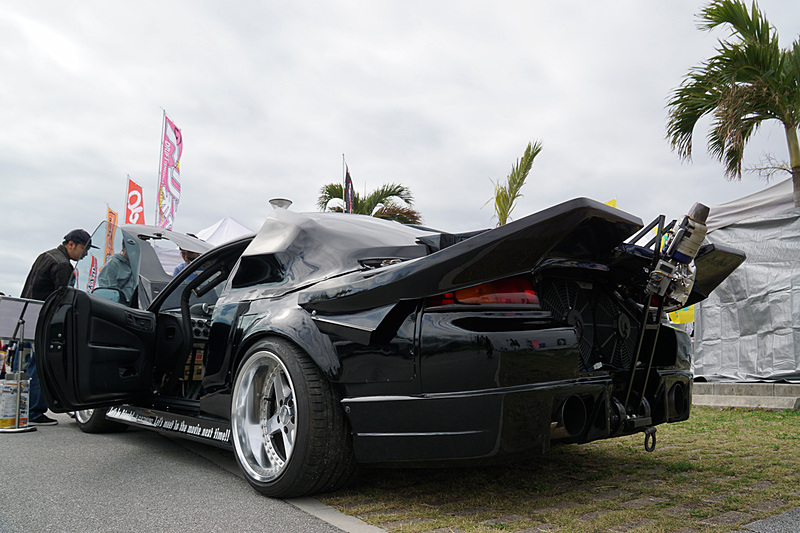 チューニングカーやドリフト車両の展示